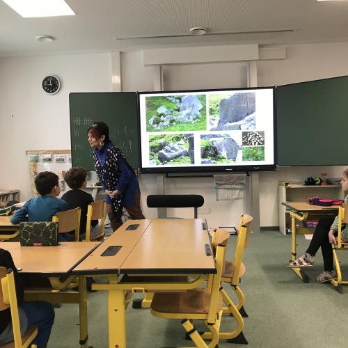 Bild zeigt Liselotte in der 3. Klasse 