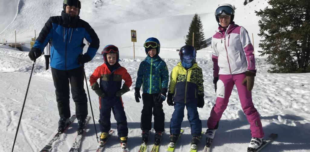 Das Bild zeigt die 2. Gruppe